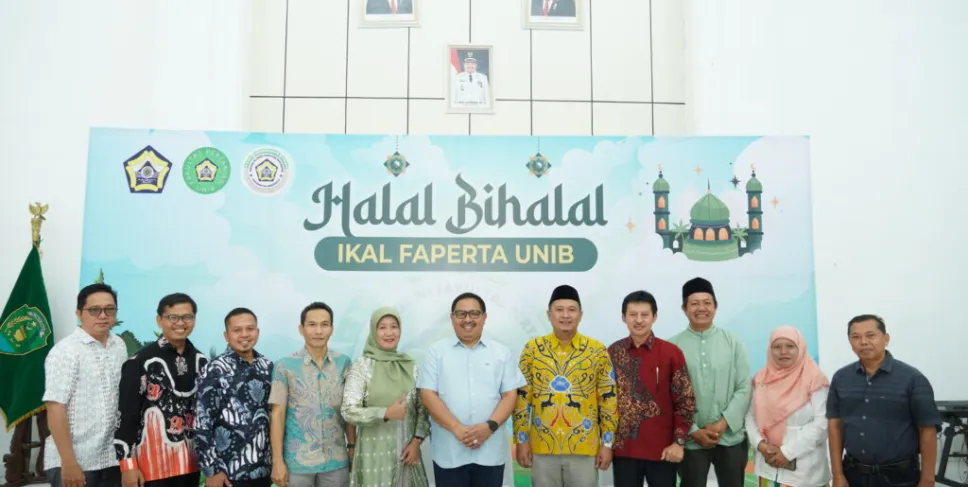 Pada momen Halal Bihalal Ikatan Alumni Fakultas Pertanian (IKAL FAPERTA) Universitas Bengkulu, di Balai Kota Merah Putih, Sabtu (27/4) kemarin. (Foto: Lentera)
