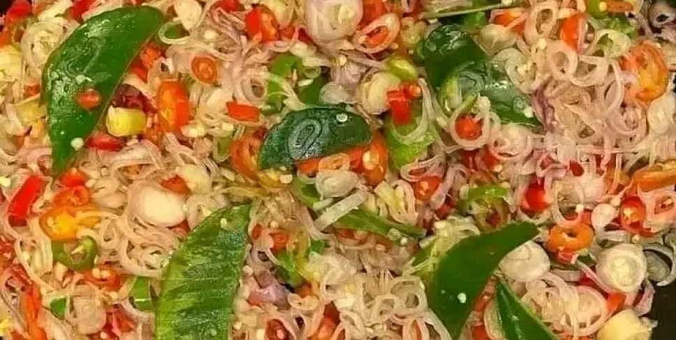 Sambal Matah Khas Bali: Sambal Segar dengan Cita Rasa Unik. Foto: Lentera/Siberbengkulu.co